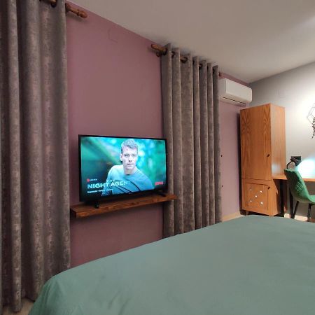 Piro'S Cozy Rooms - City Centre Korce Exterior foto
